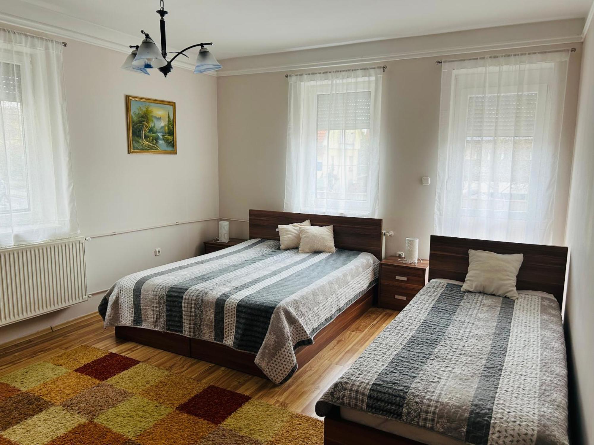 Huerkecz Apartmanhaz Heviz Exterior photo